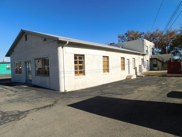 805 E Main St, Farmington, NM 87401